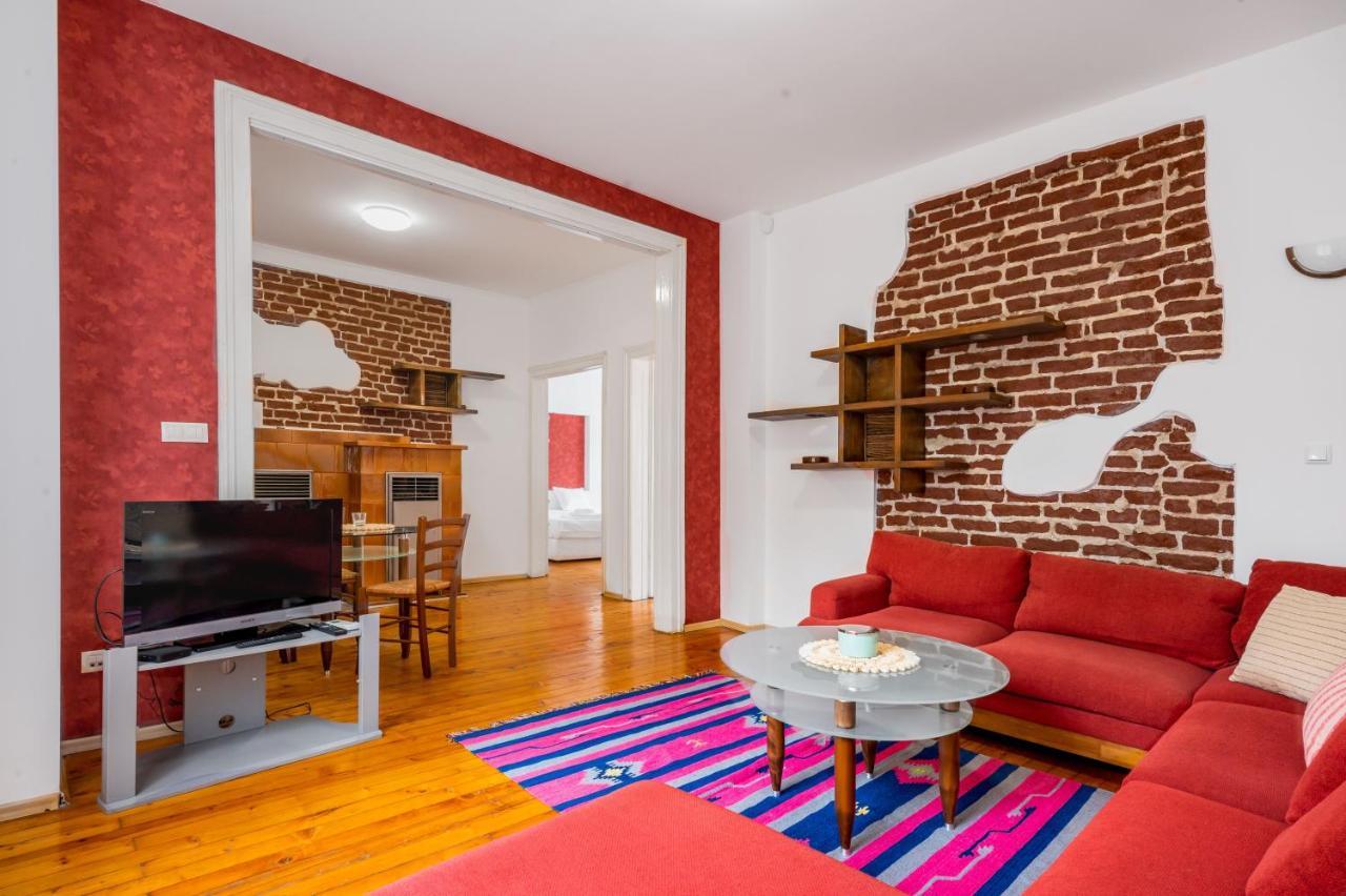 Sofia'S Vintage Gem: Spacious 2Bd Flat On Solunska Daire Dış mekan fotoğraf