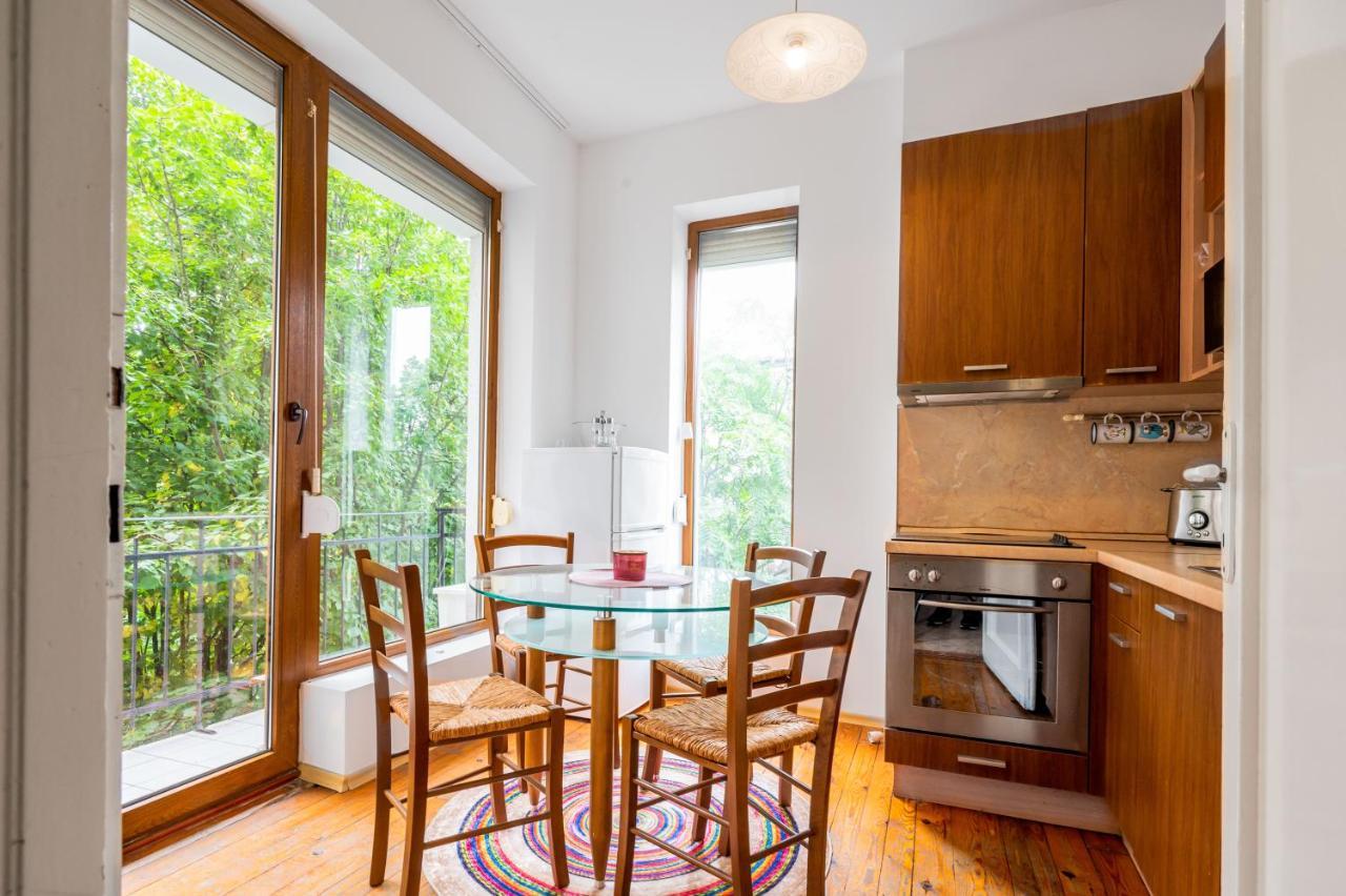 Sofia'S Vintage Gem: Spacious 2Bd Flat On Solunska Daire Dış mekan fotoğraf