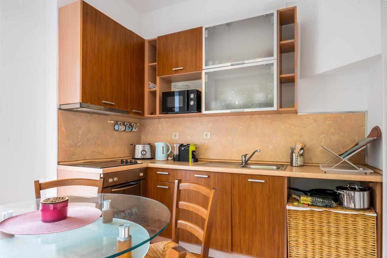 Sofia'S Vintage Gem: Spacious 2Bd Flat On Solunska Daire Dış mekan fotoğraf
