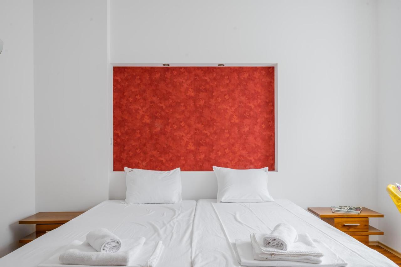 Sofia'S Vintage Gem: Spacious 2Bd Flat On Solunska Daire Dış mekan fotoğraf