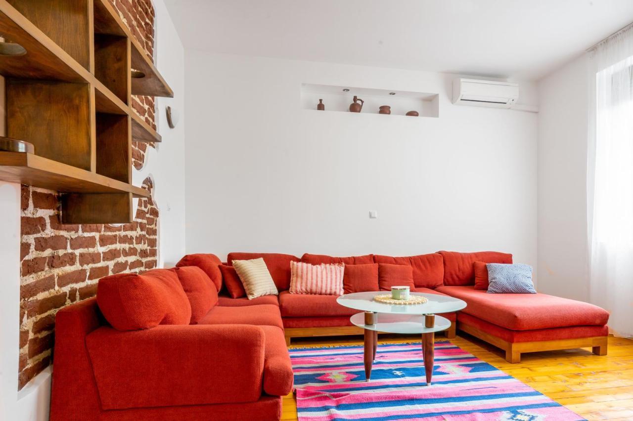 Sofia'S Vintage Gem: Spacious 2Bd Flat On Solunska Daire Dış mekan fotoğraf